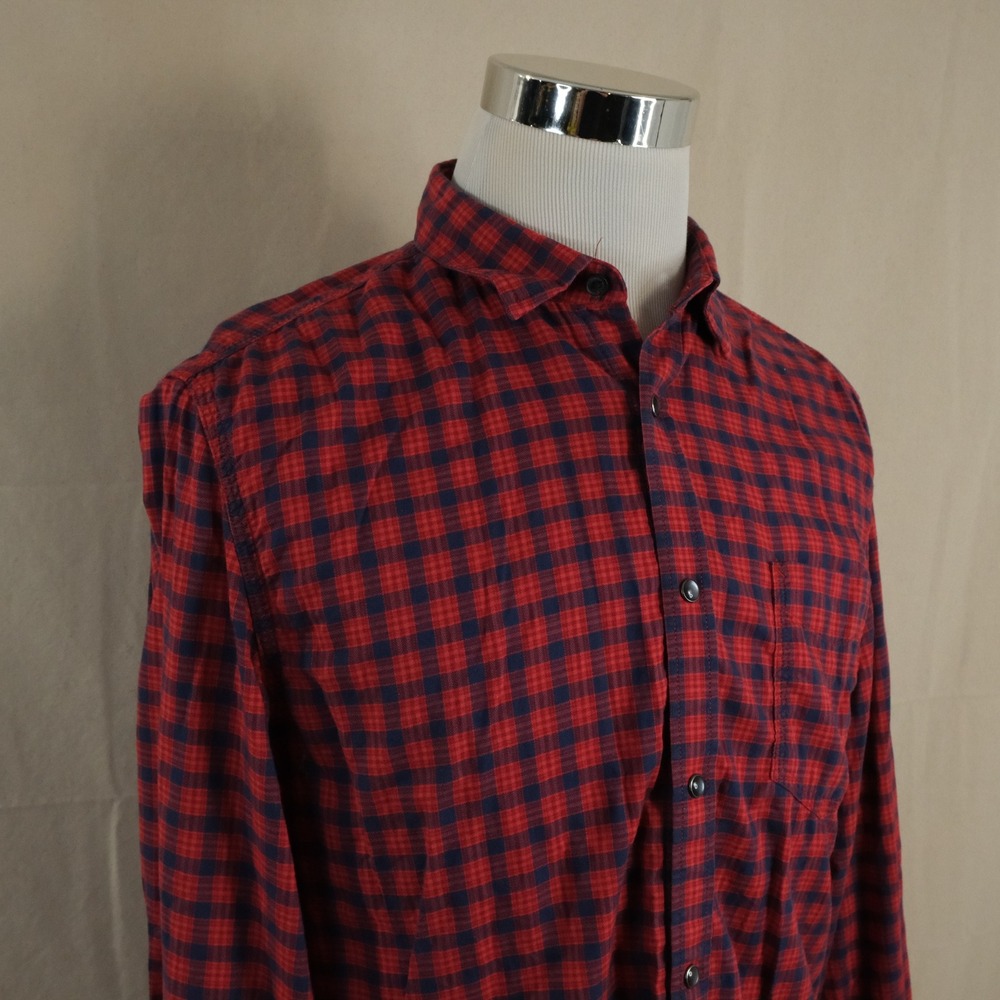Banana Republic Large Tailored Slim Fit Pearl Snap Front Red Navy Plaid Cotton